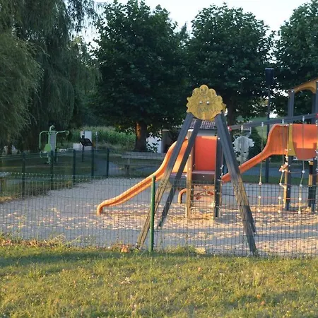 Chalet Cosy Proche Chalet