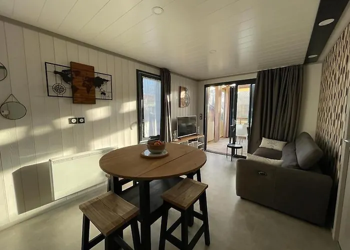 Chalet Cosy Proche Chalet *