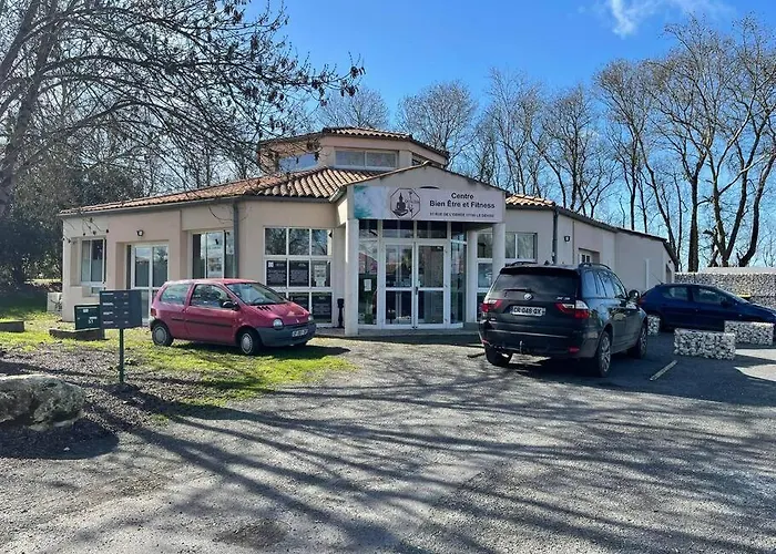 Chalet Cosy Proche Chalet Vandre